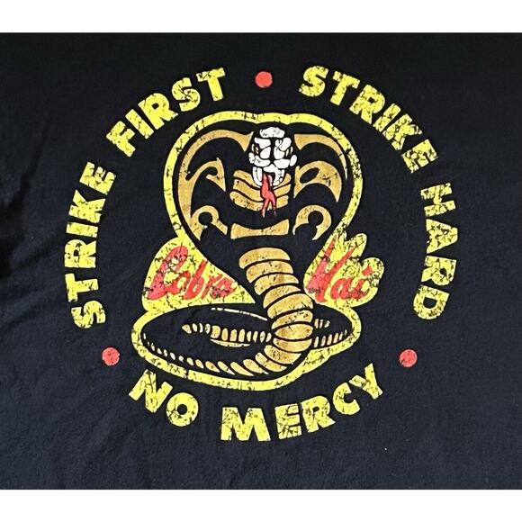 The Karate Kid Cobra Kai Logo Men's T-Shirt Size Small - Picture 2 of 5